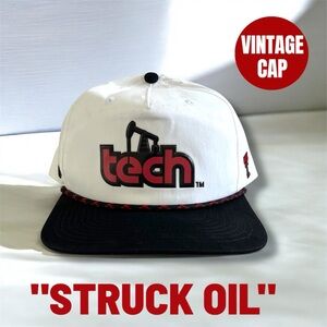 TEXAS TECH DARK HORSE
"STRUCK OIL"
WHITE VINTAGE SNAPBACK CAP